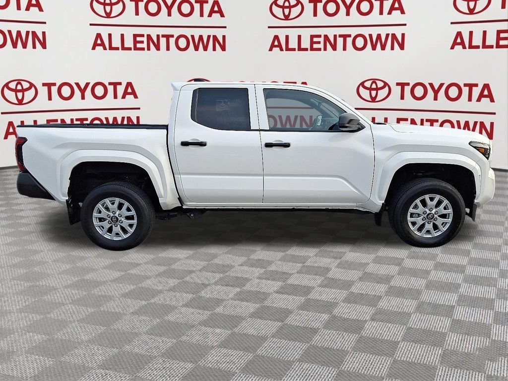 Used 2024 Toyota Tacoma SR RWD image 9