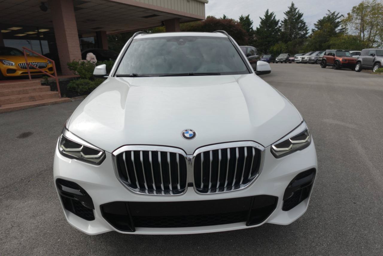 Used 2022 BMW X5 xDrive40i w/ M Sport Package AWD/4WD image 6