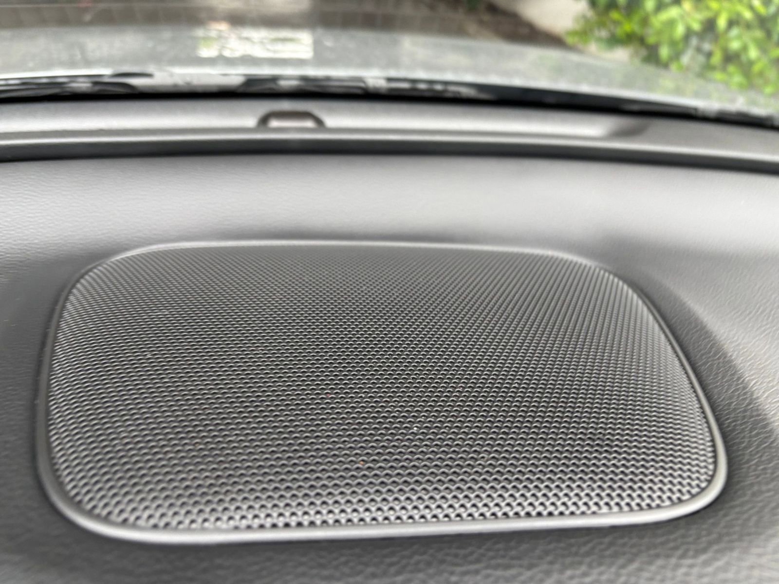 Used 2025 Kia Soul LX w/ LX Technology Package FWD image 17