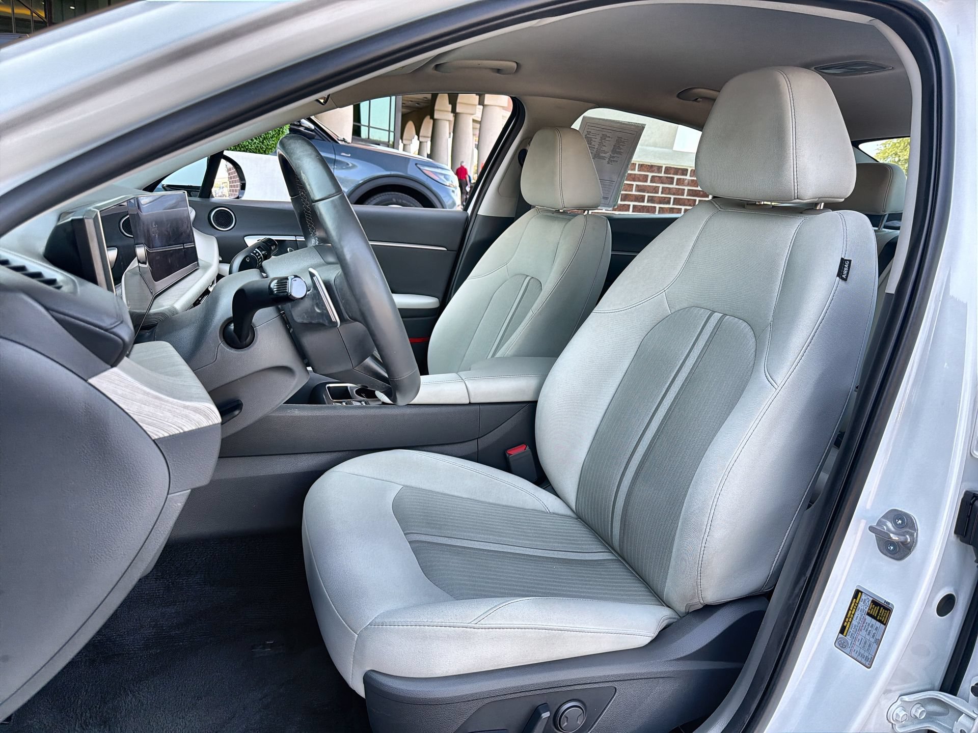 Used 2024 Hyundai Sonata SEL FWD image 11