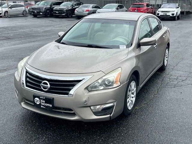 Used 2014 Nissan Altima 2.5 S w/ Display Audio Package image 3