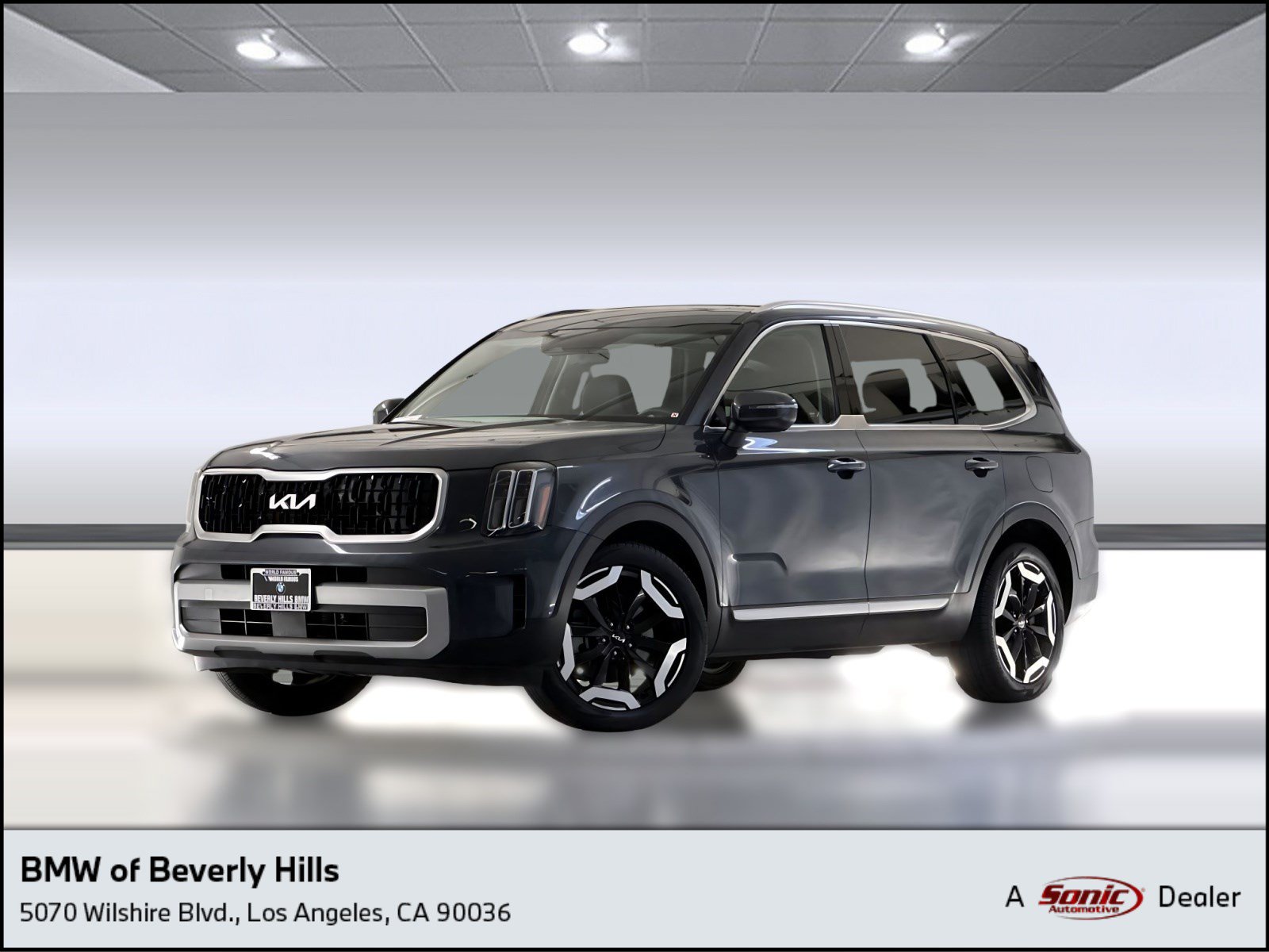 Used 2023 Kia Telluride EX w/ EX Captain's Chair Package FWD image 1