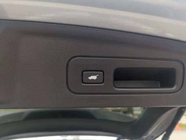 Certified 2023 Acura MDX FWD w/ Technology Package image 32