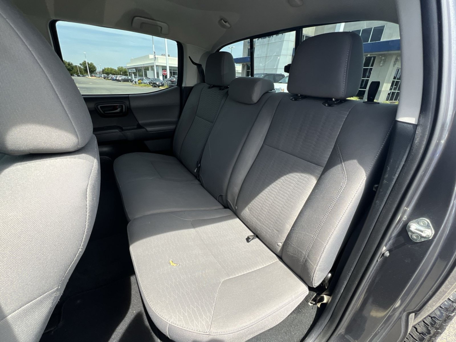 Used 2018 Toyota Tacoma SR w/ SR Convenience Package RWD image 5