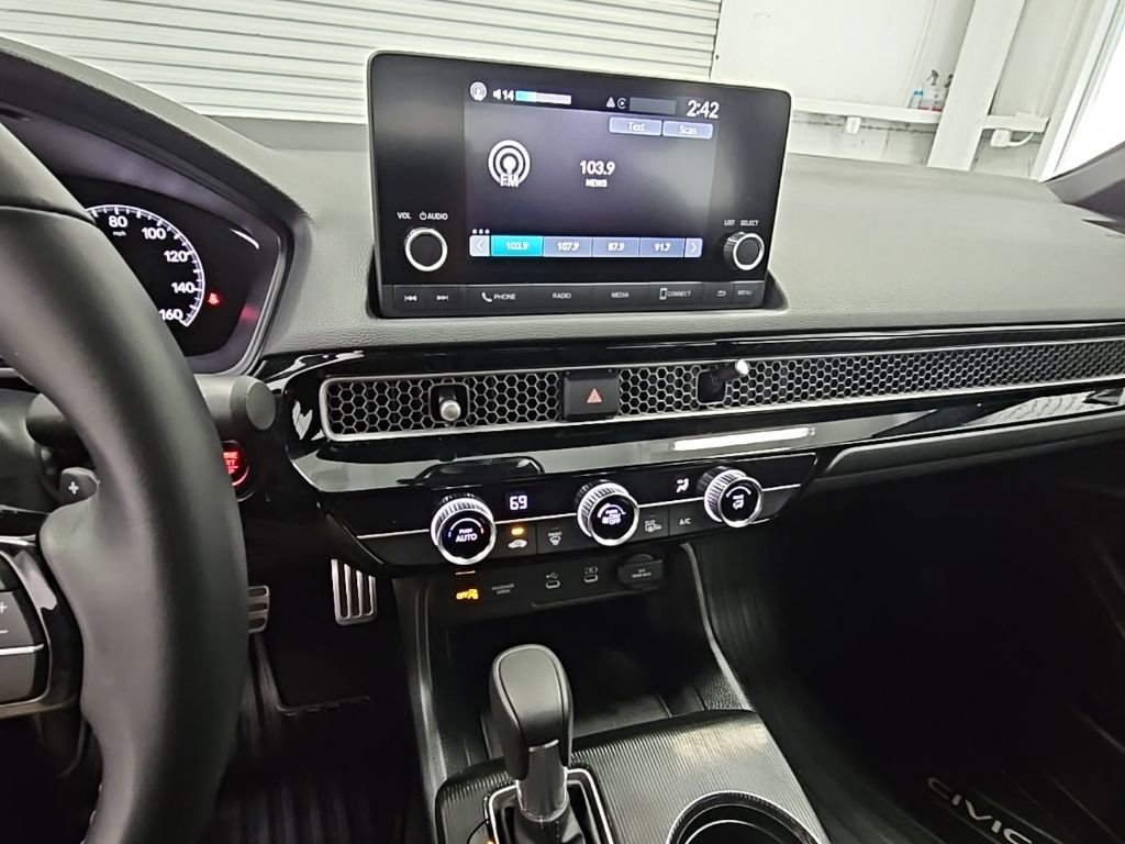 Used 2026 Honda Civic Sport image 13