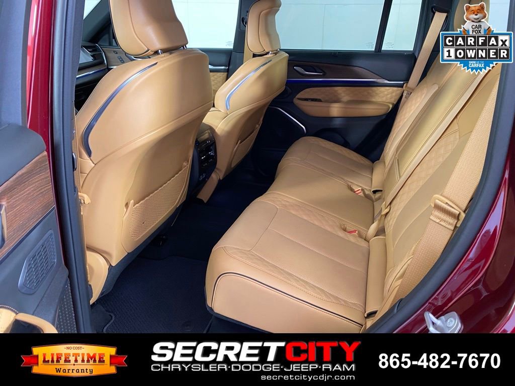 Used 2025 Jeep Grand Cherokee Summit w/ Adv Protech Group IV AWD/4WD image 31