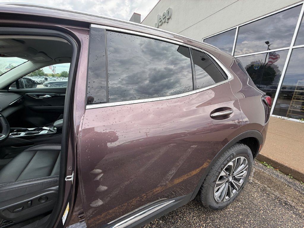 Used 2024 Buick Envision Preferred AWD/4WD image 37