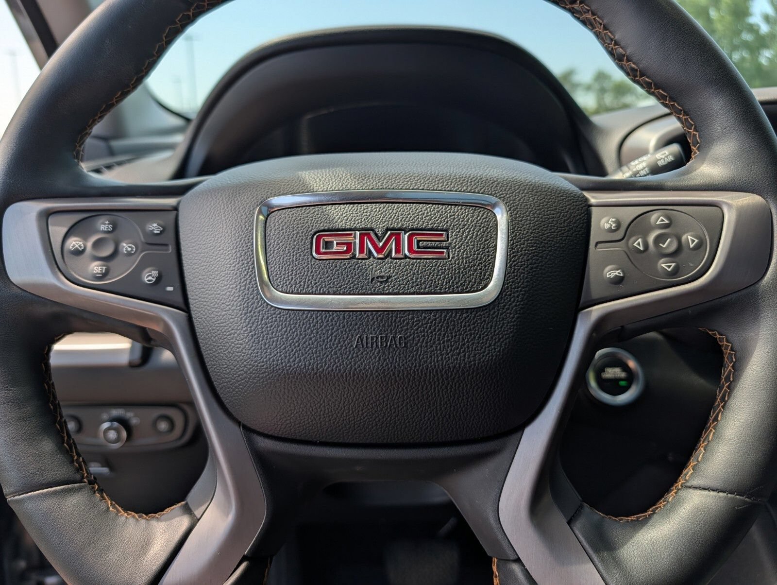 Used 2024 GMC Terrain AT4 w/ LPO, Floor Liner Package AWD/4WD image 36