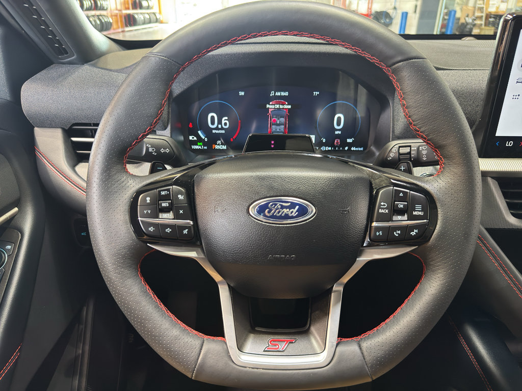Used 2026 Ford Explorer ST AWD/4WD image 22