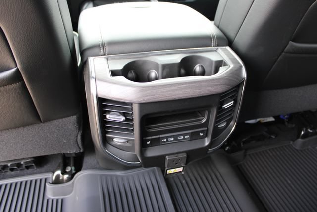 New 2026 RAM 3500 Laramie AWD/4WD image 47