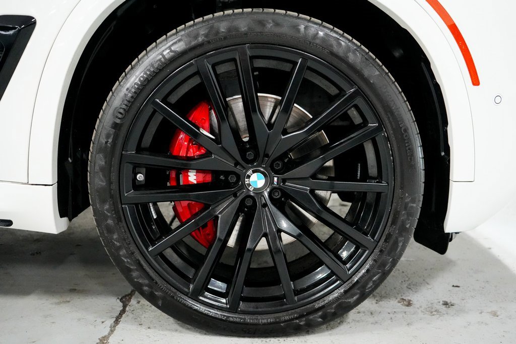Used 2024 BMW X5 xDrive40i w/ M Sport Package image 29
