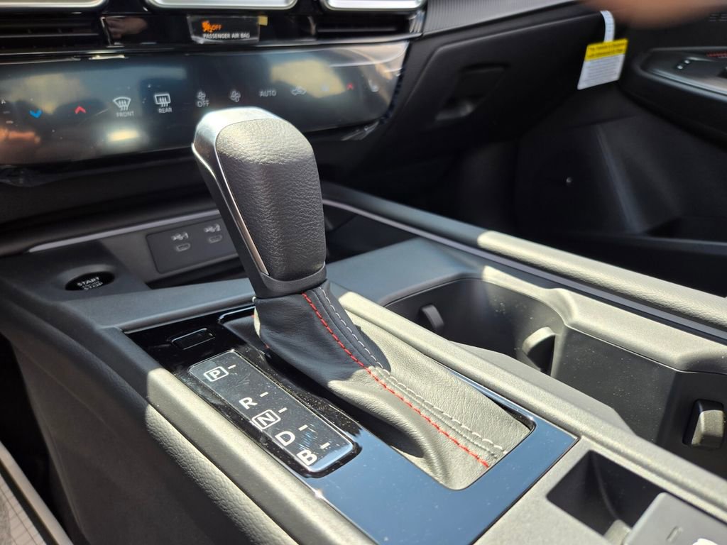 New 2026 Nissan Sentra SR w/ SR Premium Package image 8