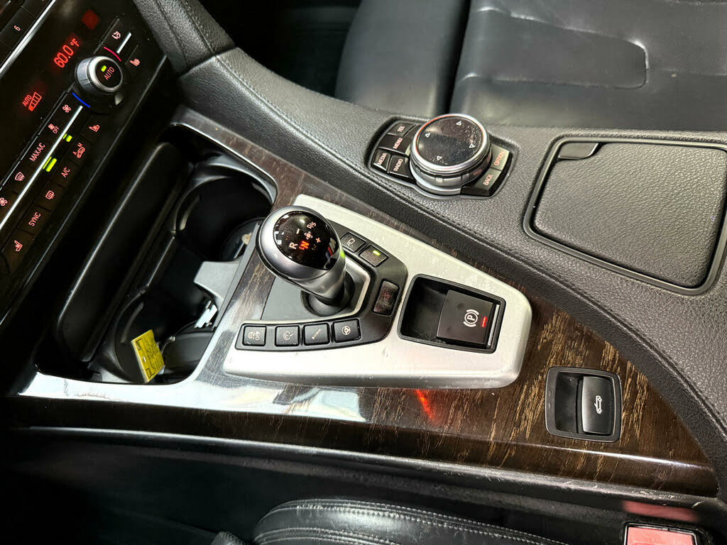 Used 2015 BMW M6 Convertible RWD image 27