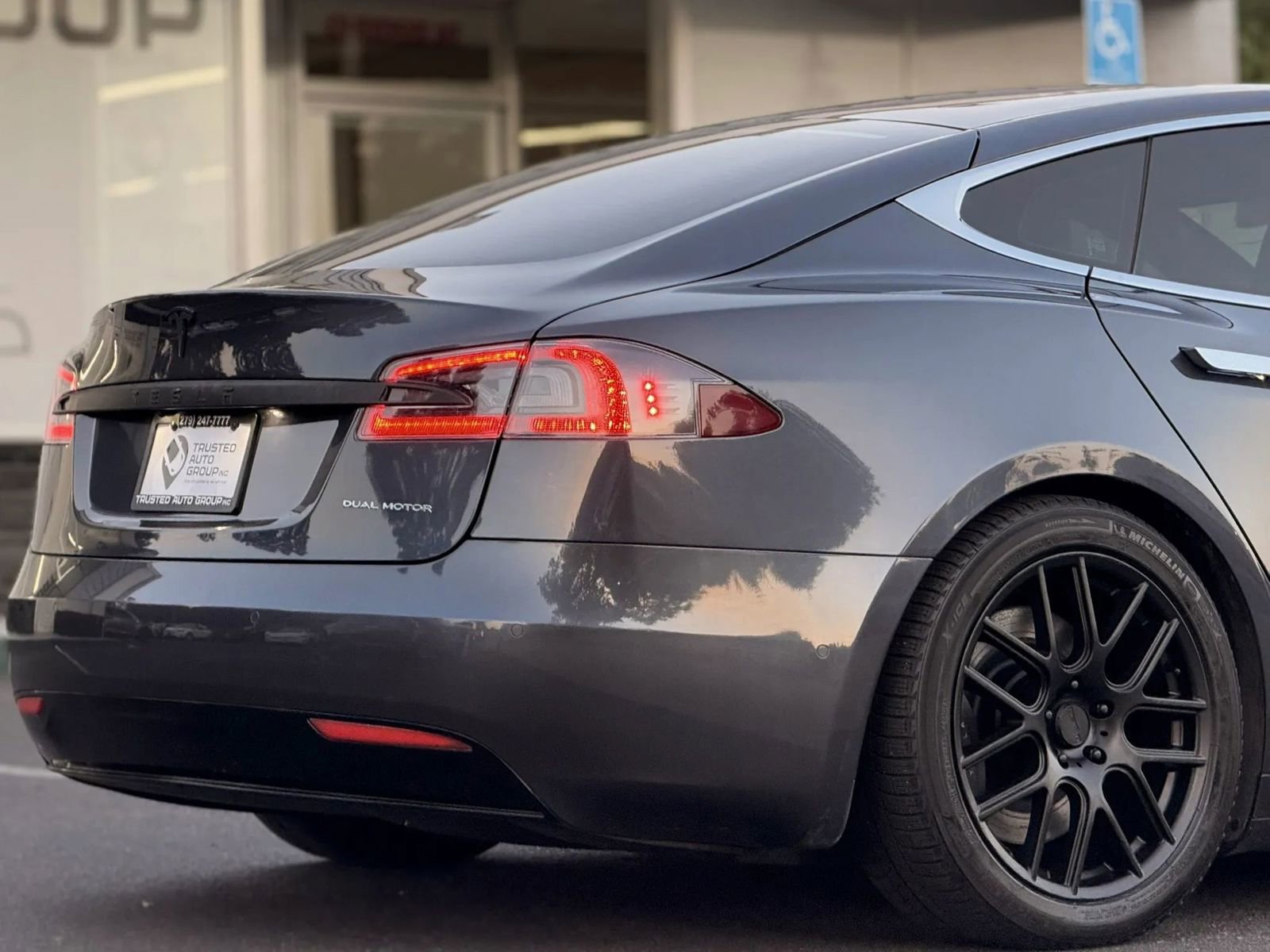 Used 2019 Tesla Model S Long Range AWD/4WD image 8