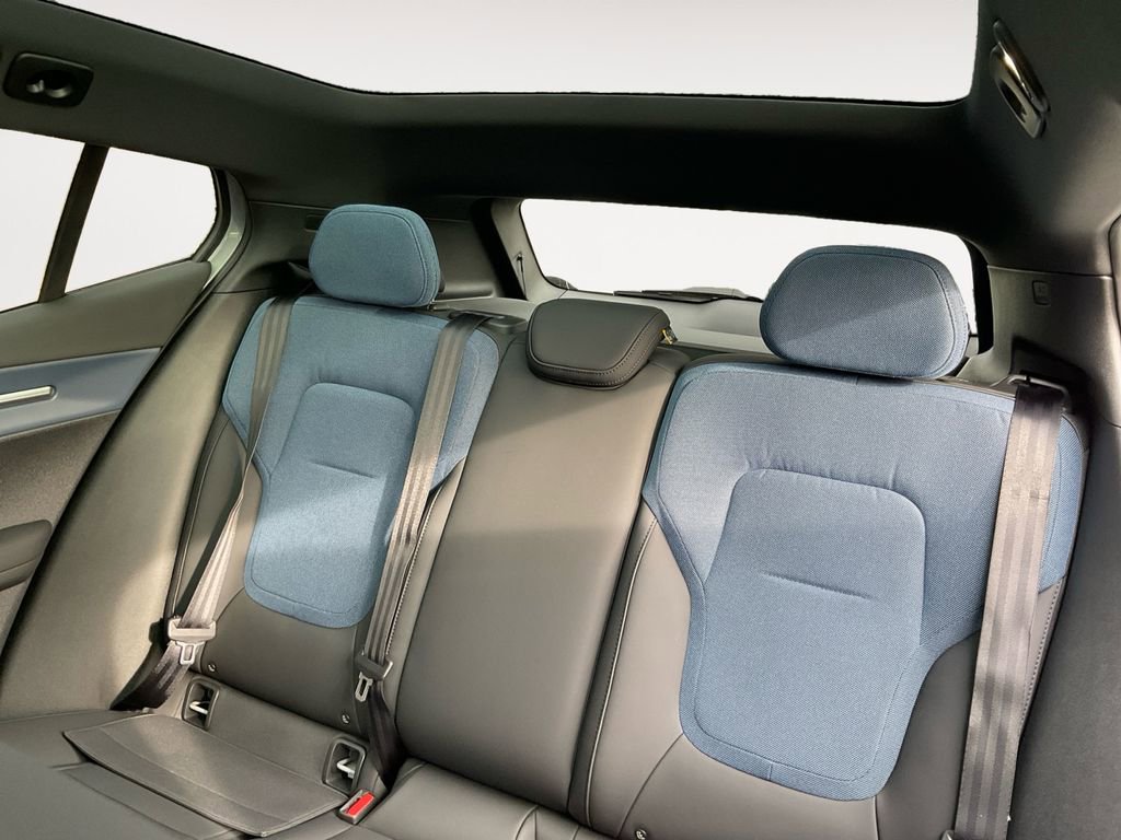 New 2026 Volvo EX30 Plus w/ Protection Package Premier image 13