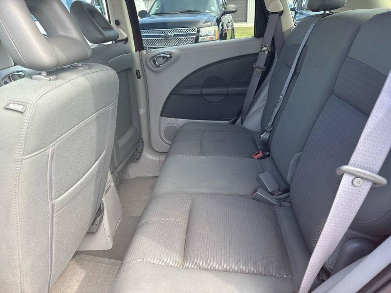 Used 2006 Chrysler PT Cruiser Limited FWD image 14