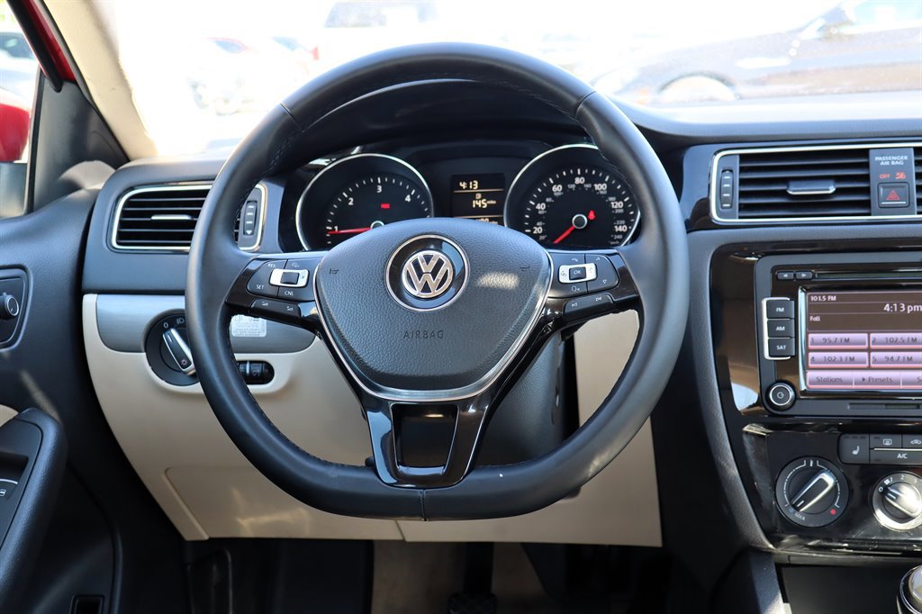 Used 2015 Volkswagen Jetta TDI SE FWD image 14
