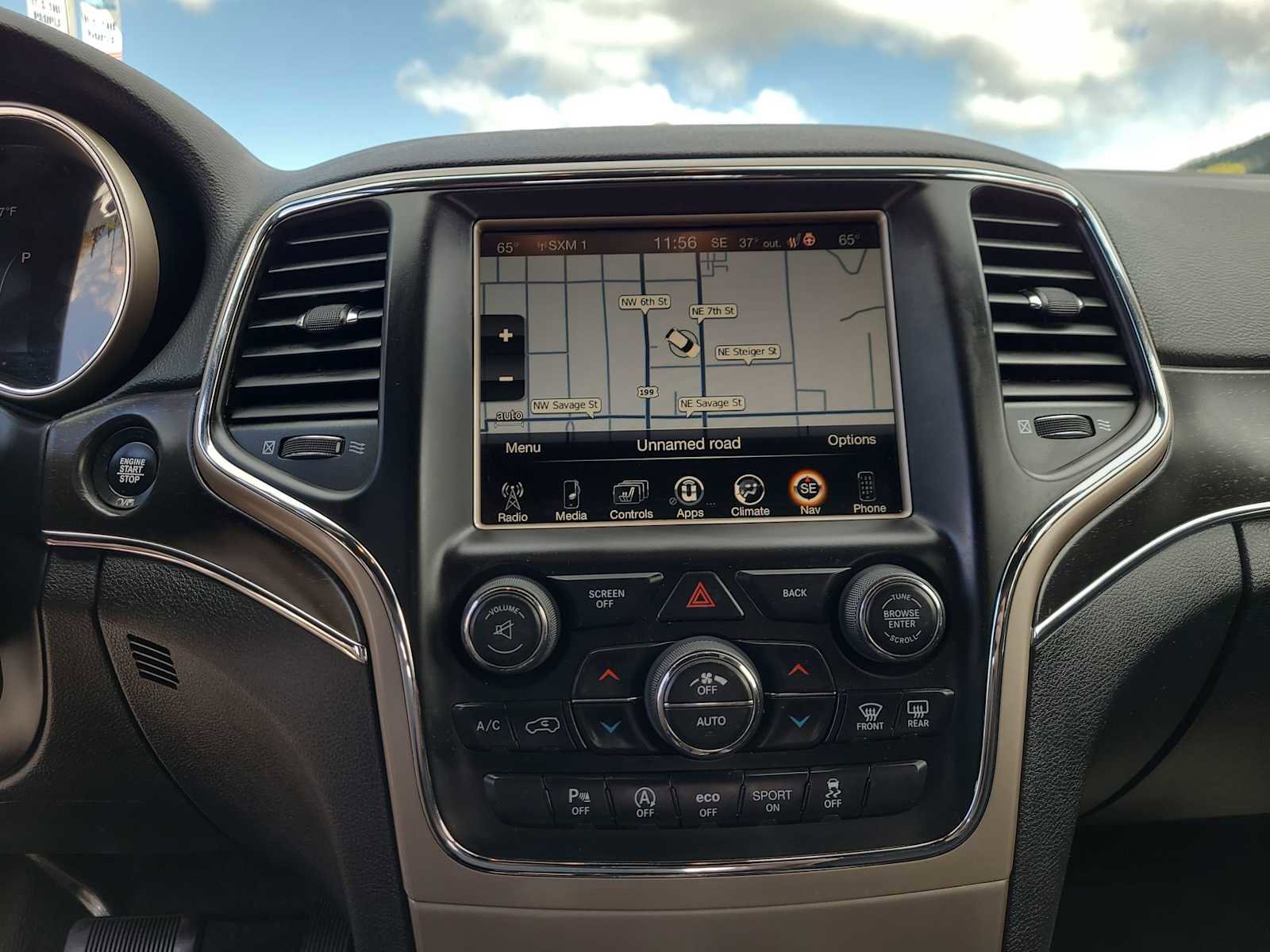 Used 2016 Jeep Grand Cherokee Limited image 24