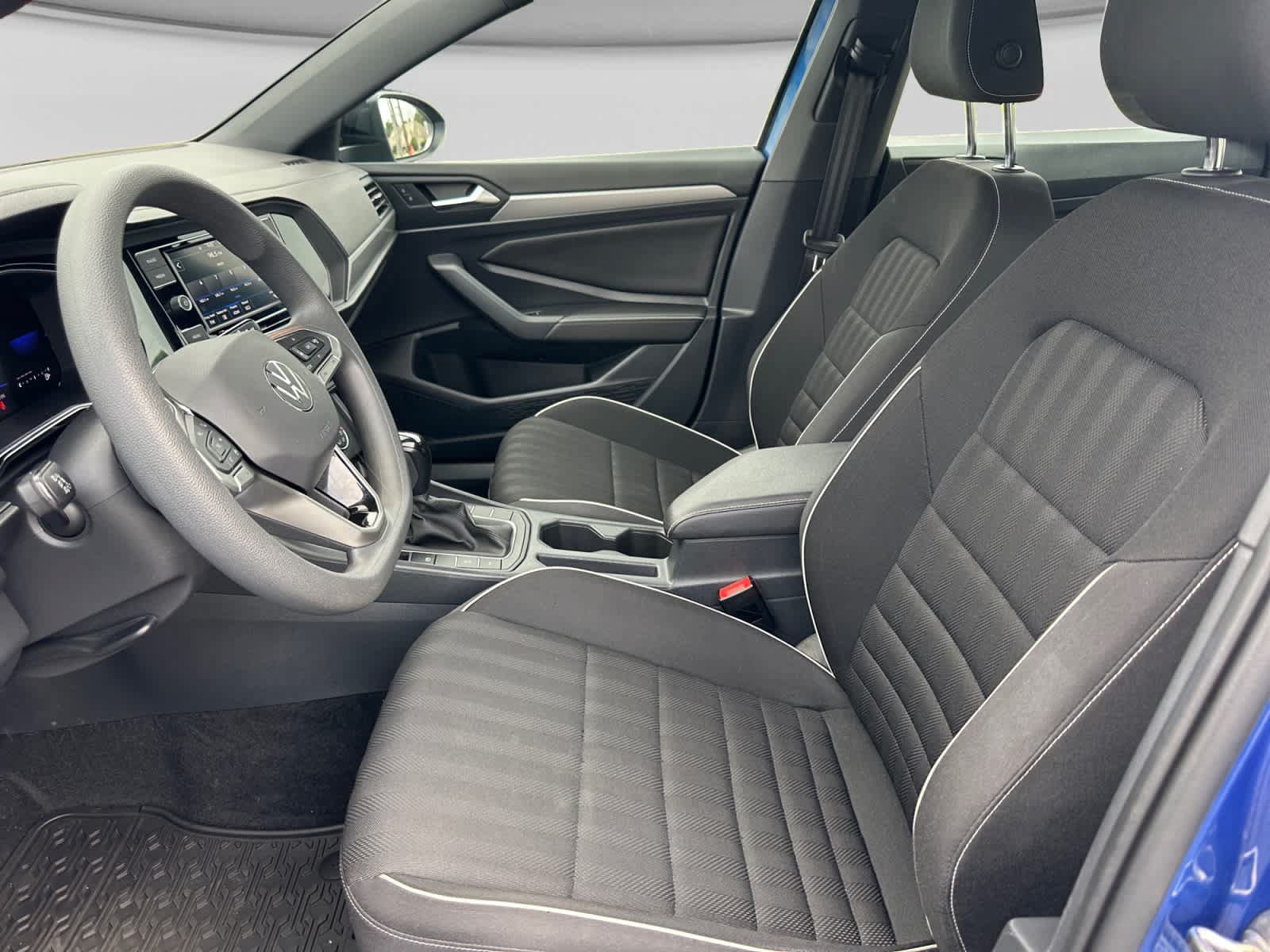 Used 2023 Volkswagen Jetta Sport FWD image 11