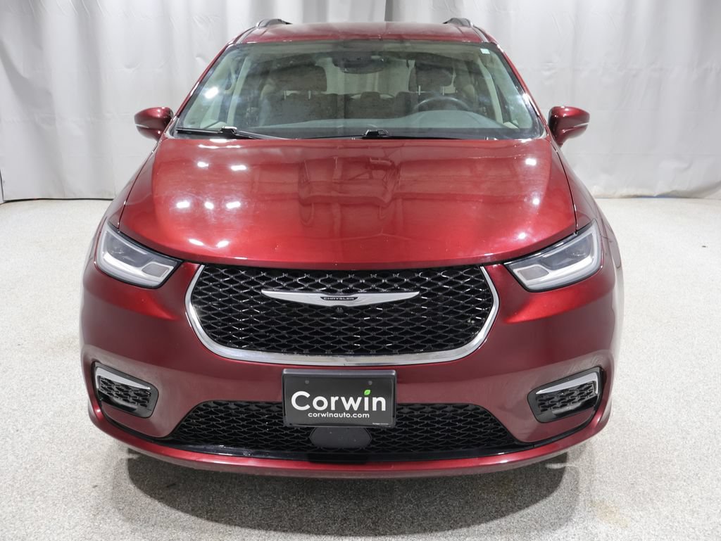 Used 2022 Chrysler Pacifica Touring-L AWD/4WD image 9