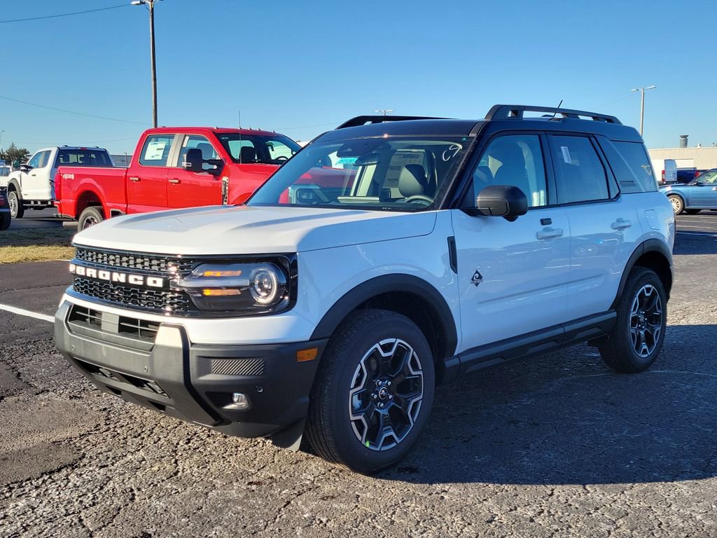 New 2025 Ford Bronco Sport Outer Banks image 8