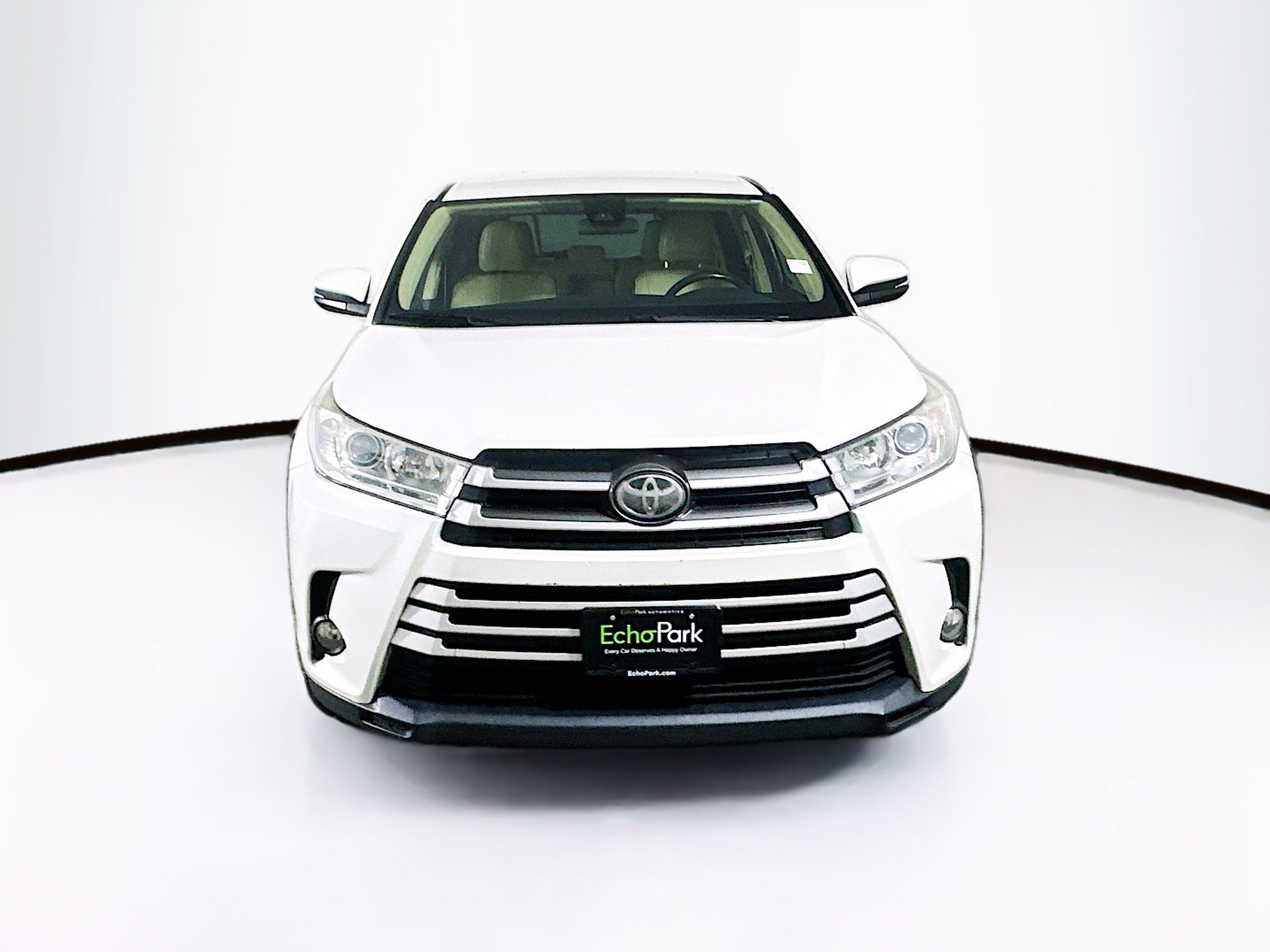 Used 2019 Toyota Highlander Plus image 2