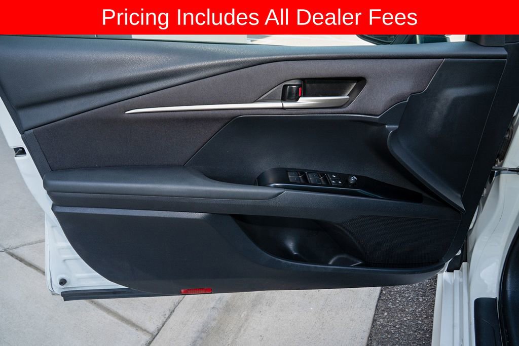 Used 2025 Toyota Camry LE FWD image 11