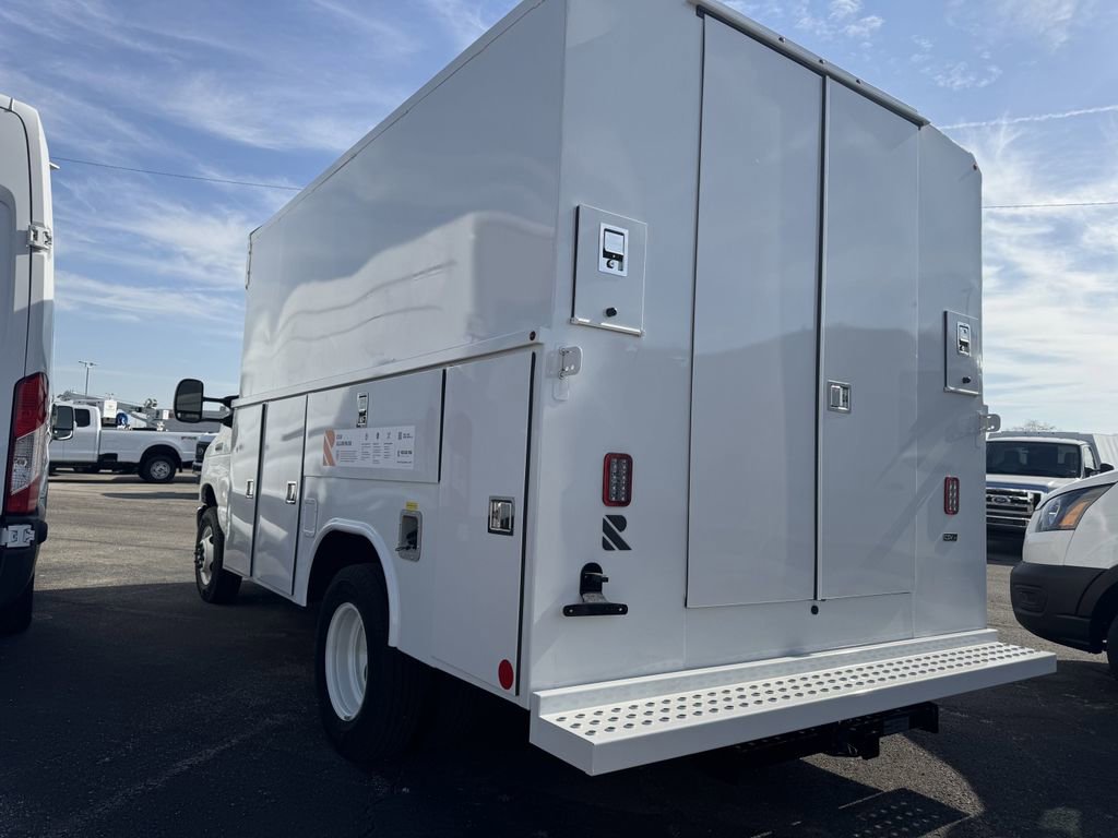 New 2025 Ford E-350 and Econoline 350 Super Duty w/ Power Equipment Group image 18