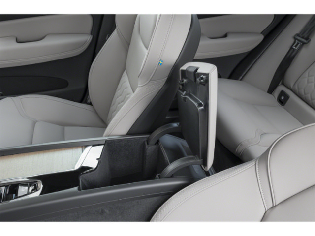 New 2026 Volvo XC60 B5 Ultra w/ Protection Package Premier AWD/4WD image 11