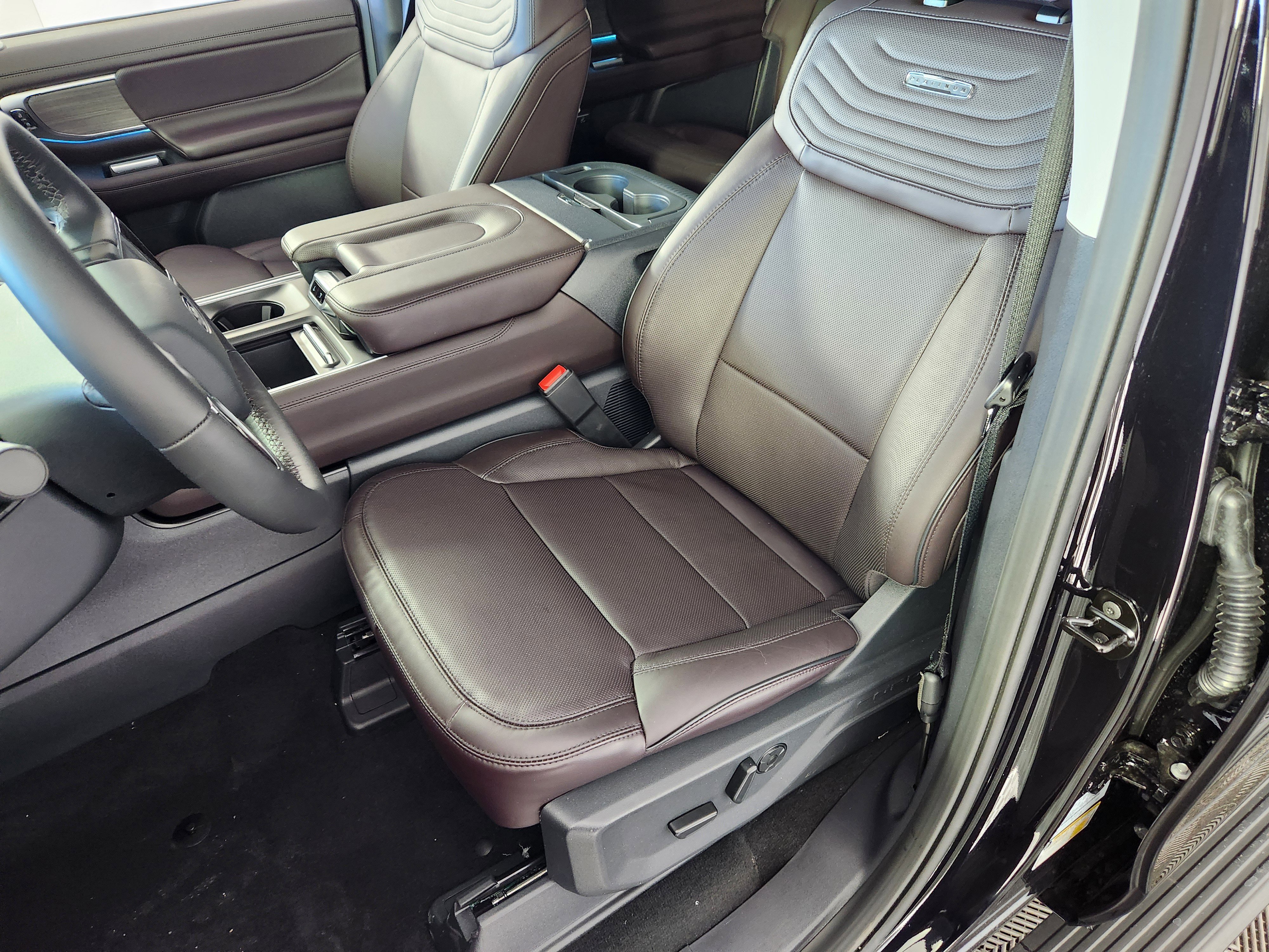 New 2026 Ford Expedition Max Platinum w/ Platinum Ultimate Package image 12