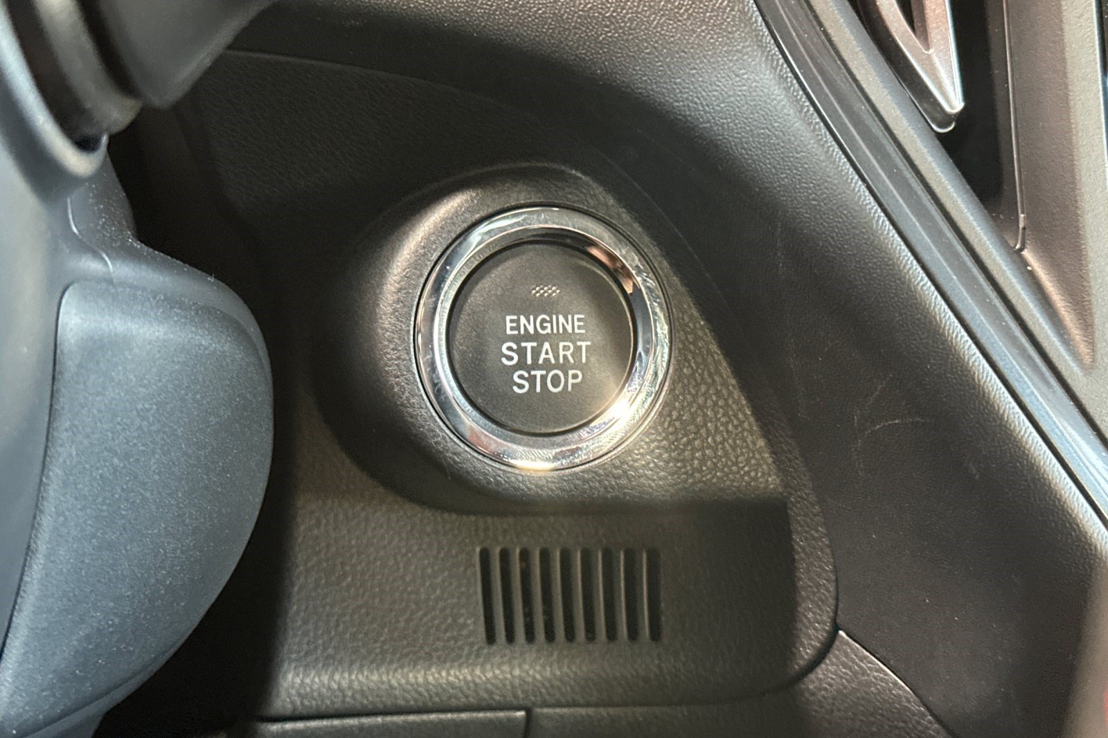 Used 2025 Subaru WRX Premium AWD/4WD image 17