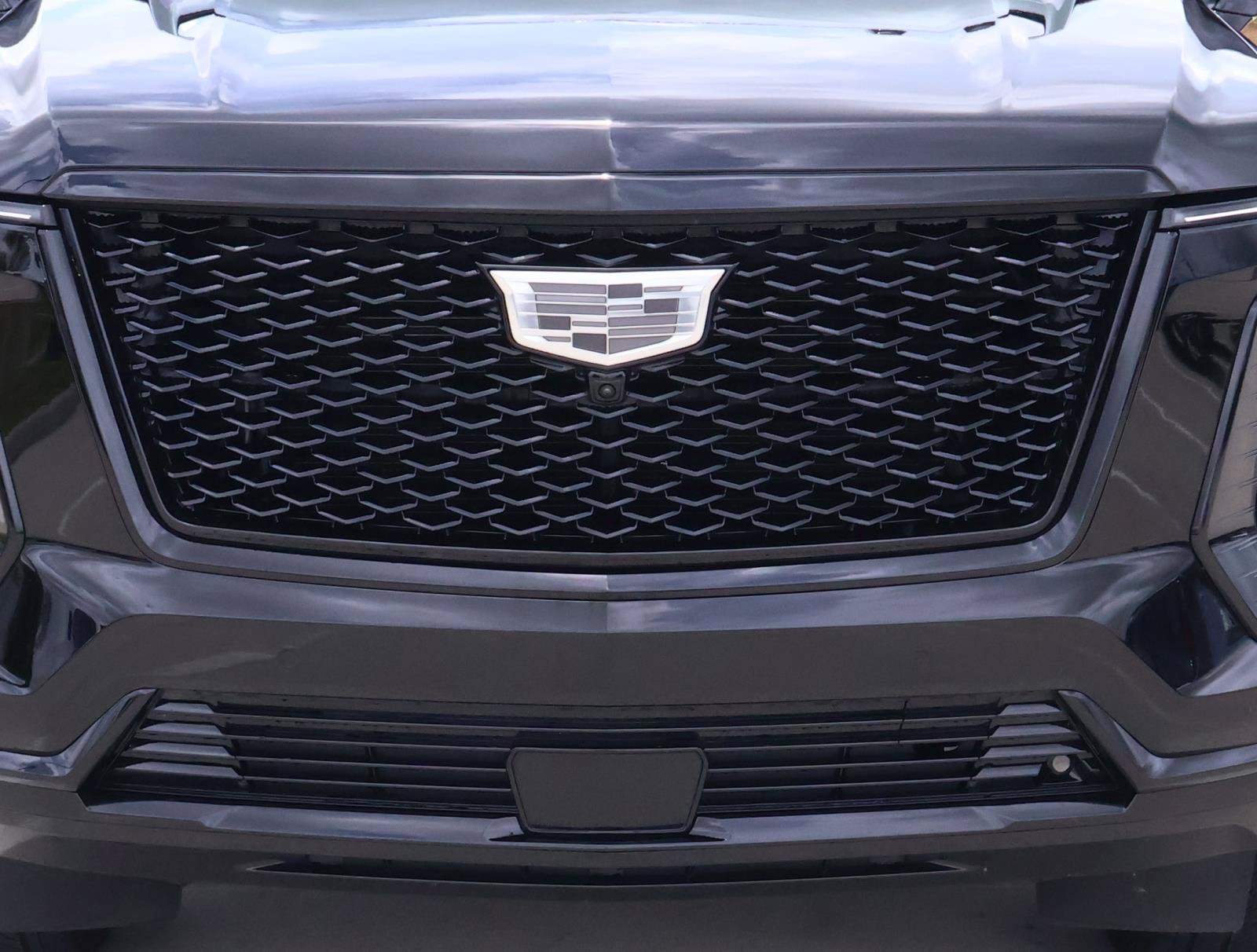 Used 2025 Cadillac Escalade Sport Platinum w/ LPO, Floor Liner Package AWD/4WD image 8
