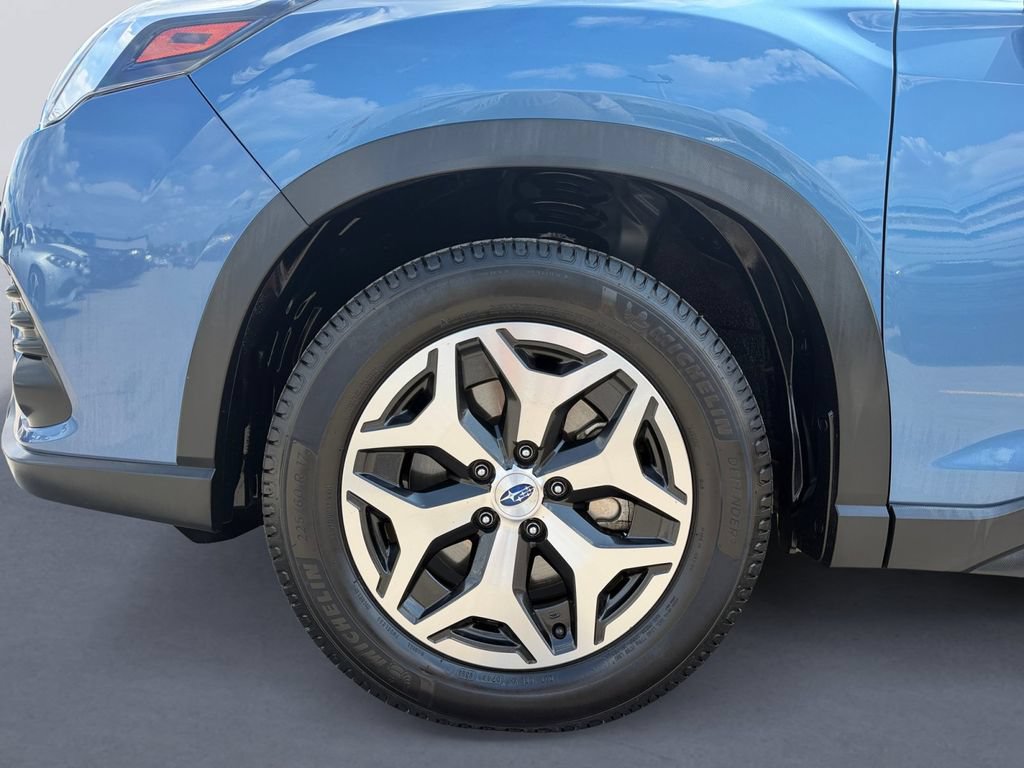 Used 2024 Subaru Forester Premium AWD/4WD image 9