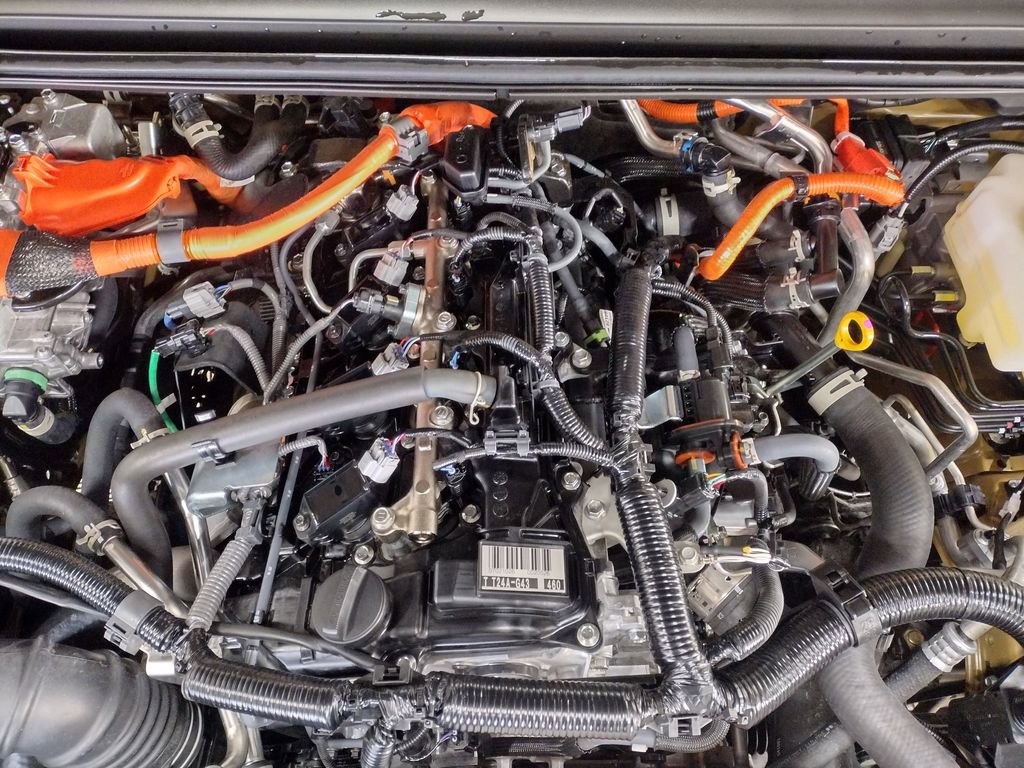 Used 2025 Toyota Land Cruiser image 7