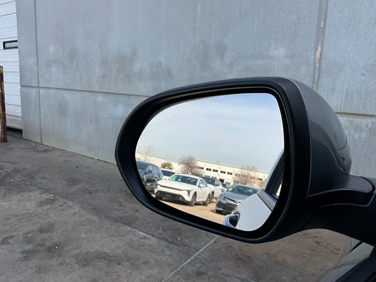 Used 2025 Buick Envista Preferred image 18