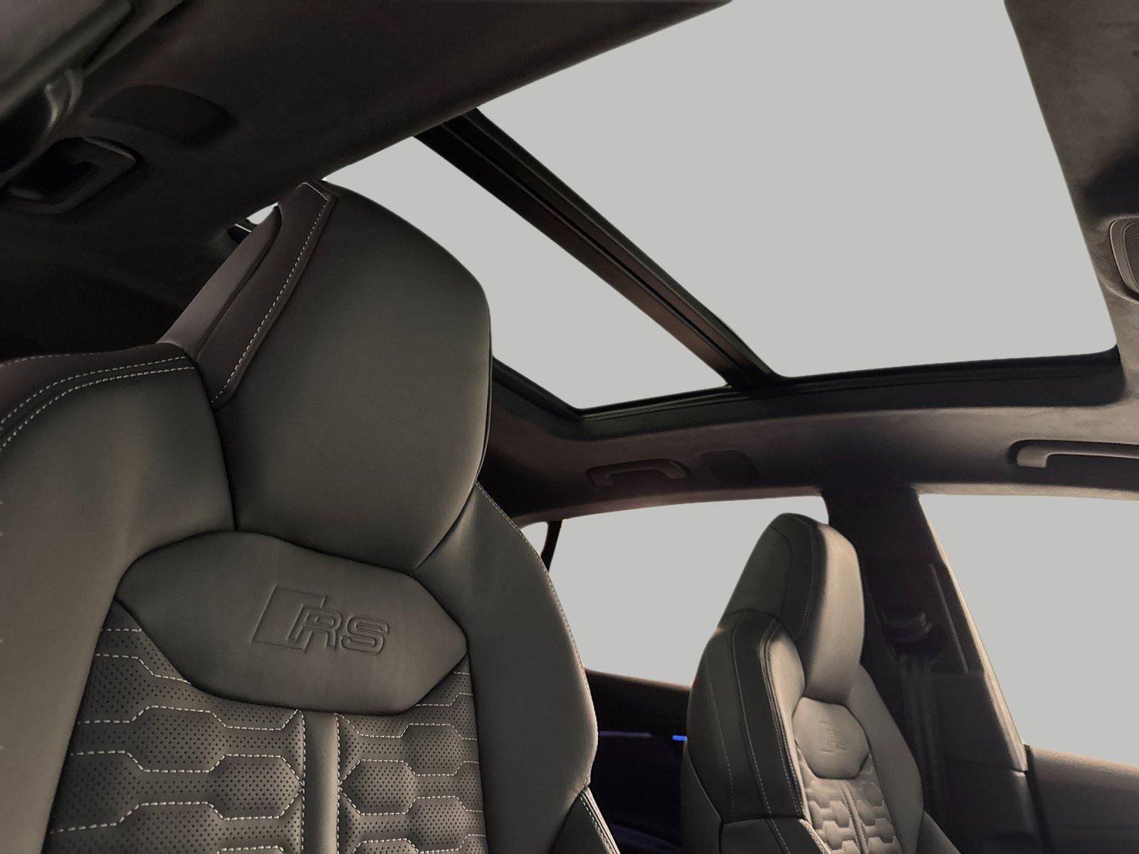 New 2026 Audi RS Q8 performance image 16