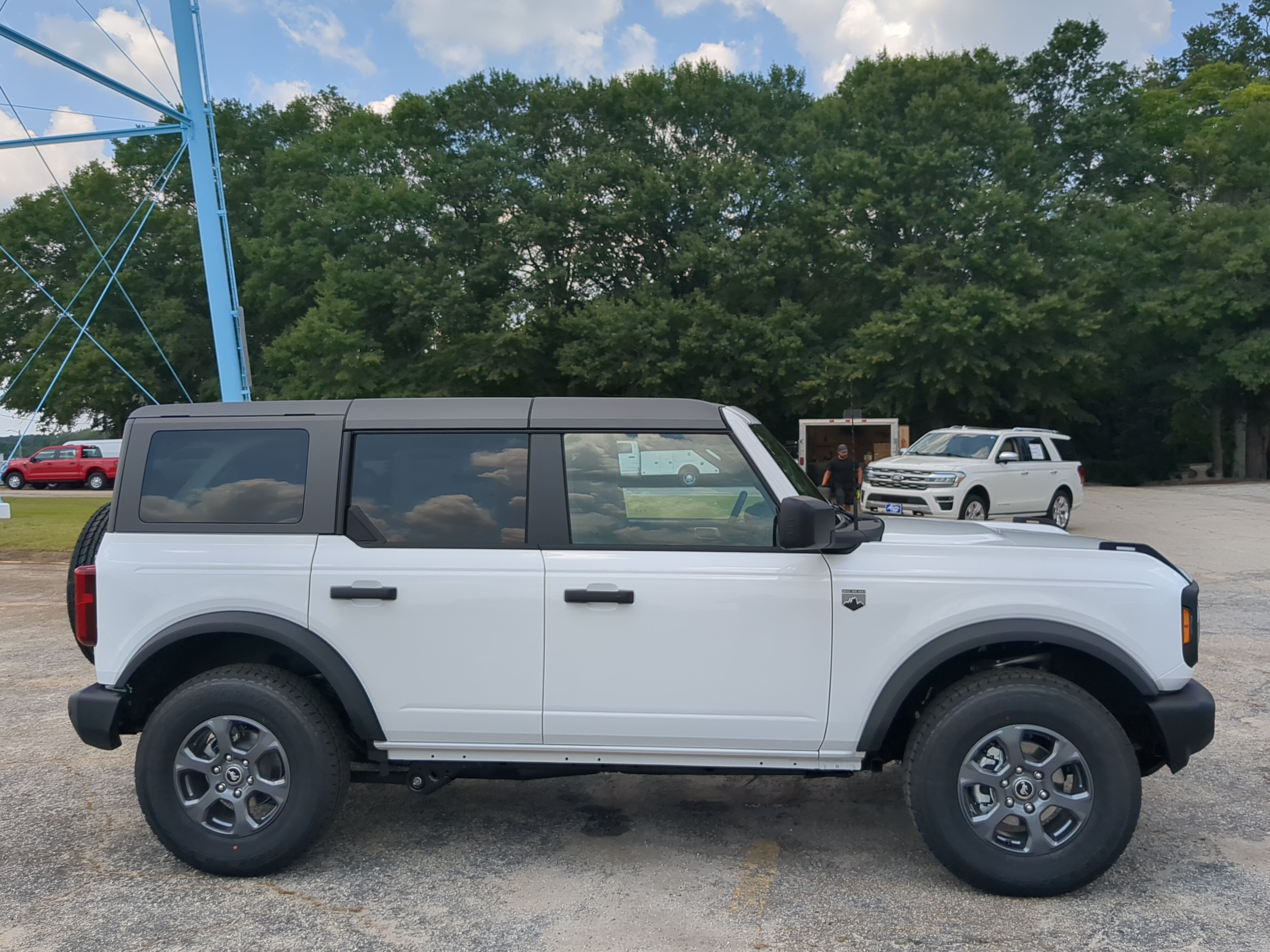 New 2026 Ford Bronco Big Bend AWD/4WD image 2