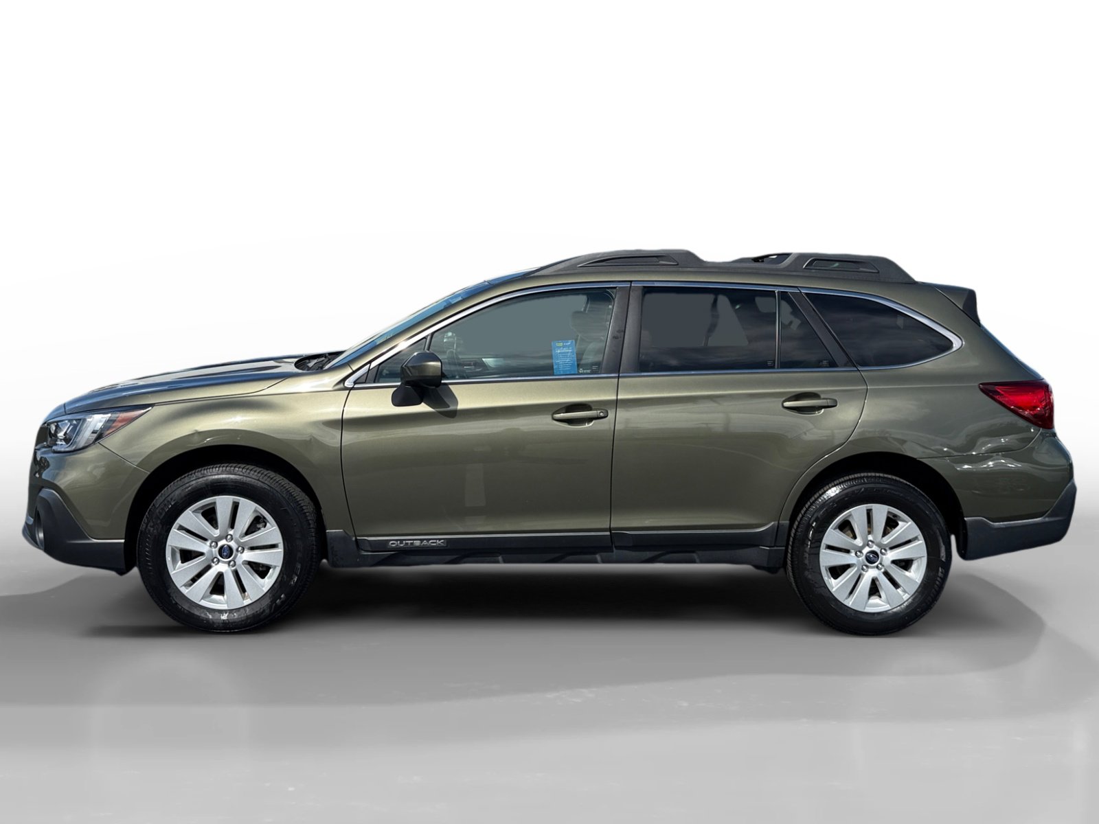 Used 2019 Subaru Outback 2.5i Premium image 2