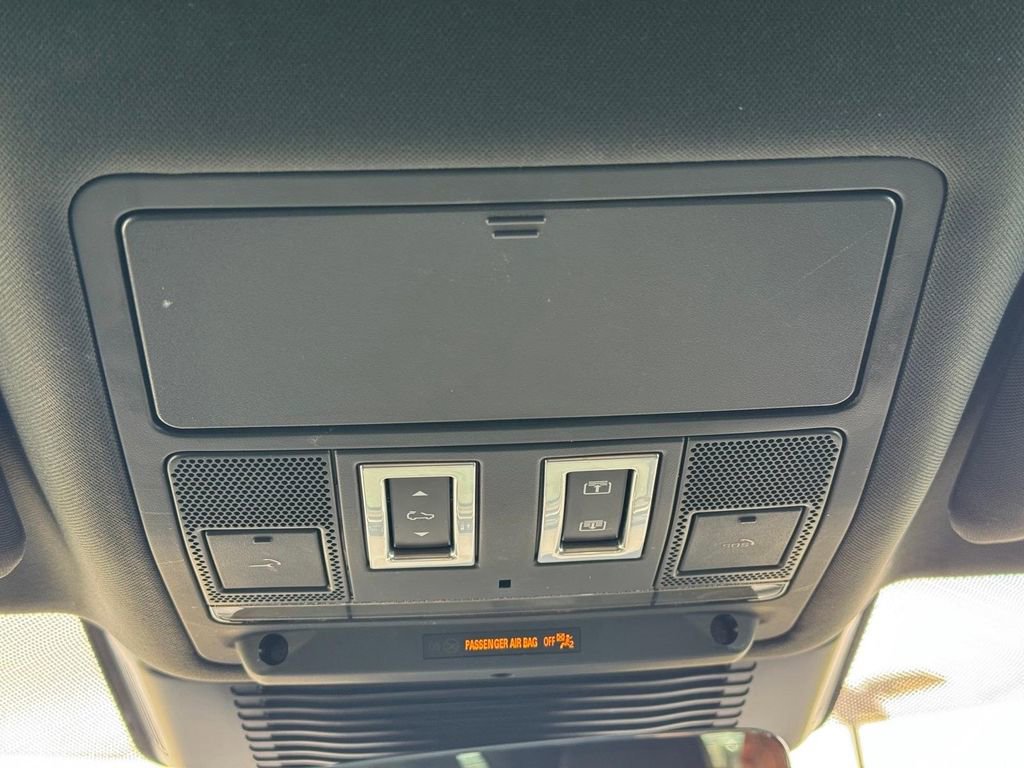 Used 2021 Jaguar F-PACE S image 15