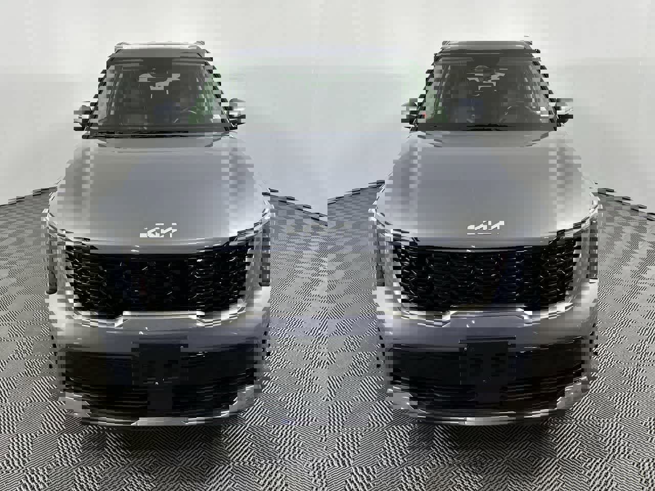 Used 2024 Kia Sorento S image 3