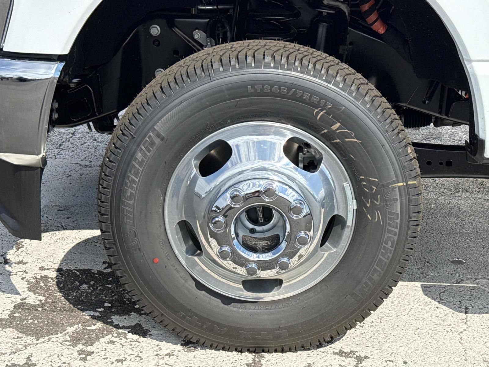 New 2026 Ford F350 XL AWD/4WD image 9