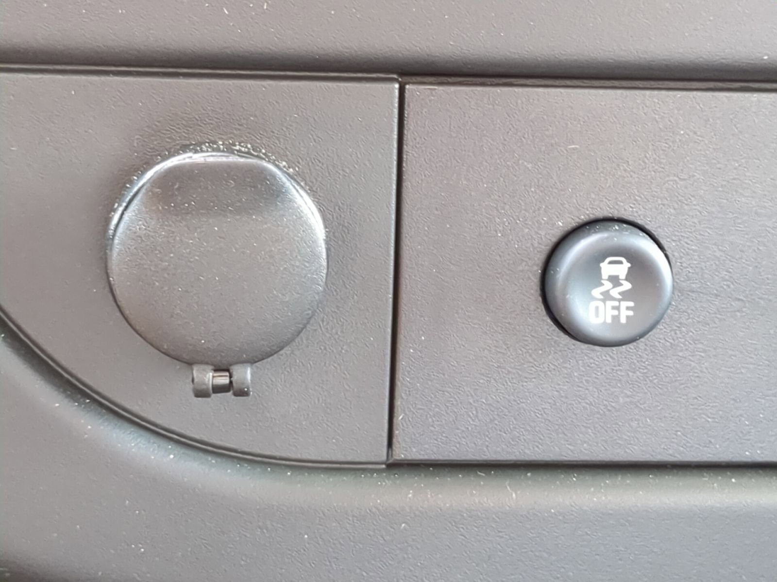 New 2025 GMC Savana 3500 BROWN w/ Power Convenience Package image 7