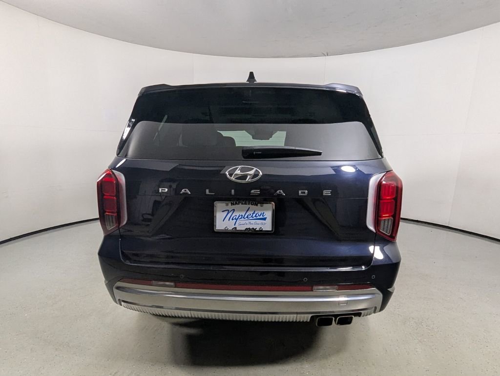 Used 2024 Hyundai Palisade Calligraphy image 6