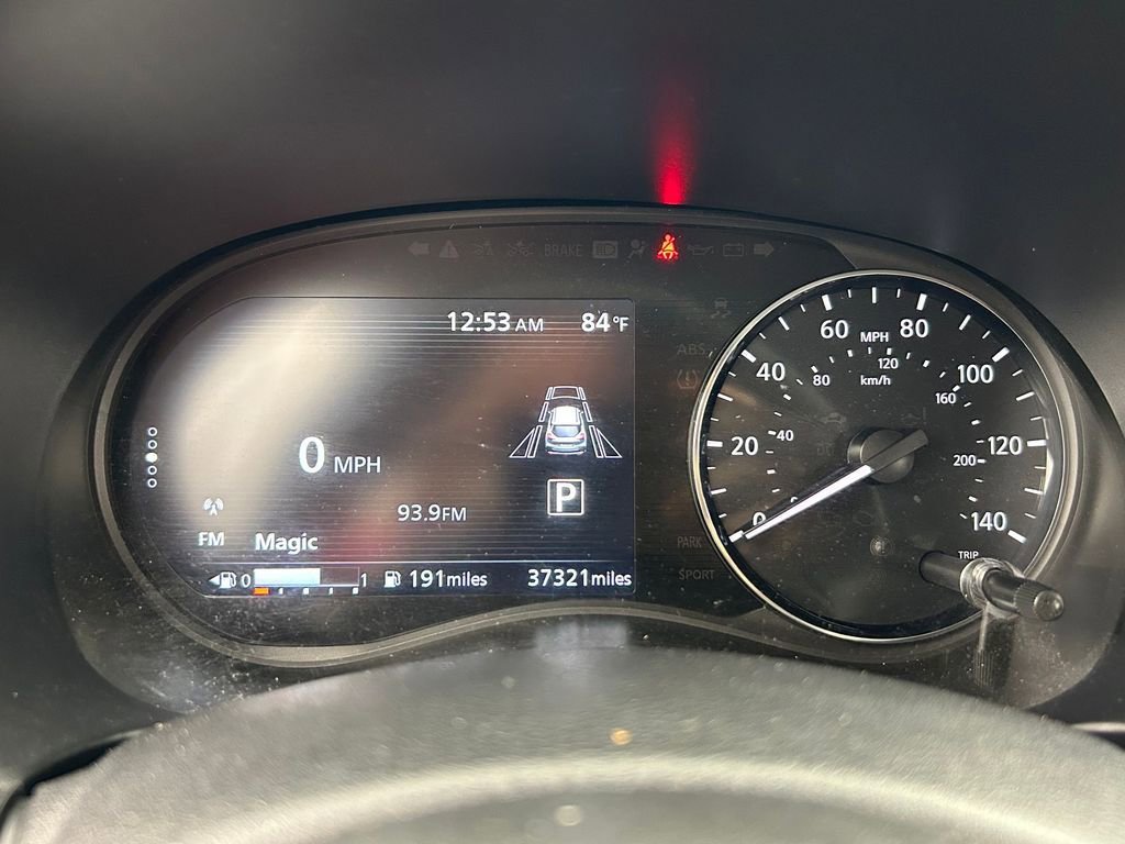 Used 2023 Nissan Kicks SR w/ SR Premium Package FWD image 34