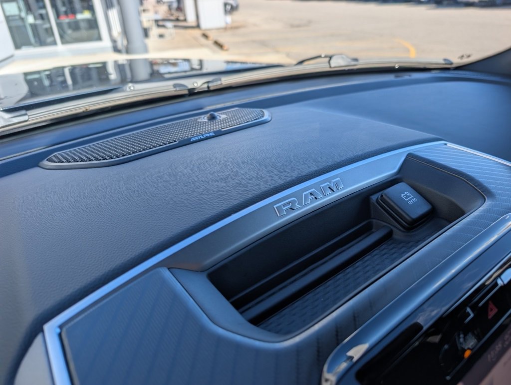 New 2026 RAM 1500 4x4 Crew Cab image 28
