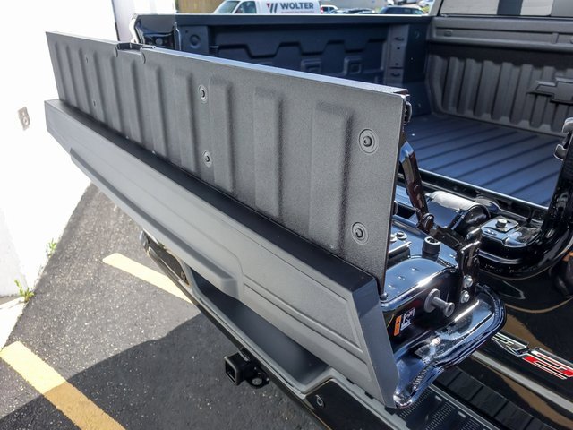 New 2026 Chevrolet Silverado 1500 ZR2 image 11