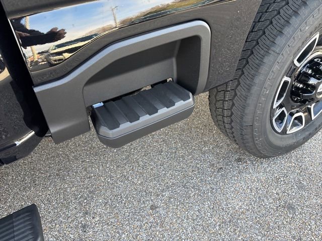 New 2026 Ford F350 Platinum w/ FX4 Off-Road Package image 6