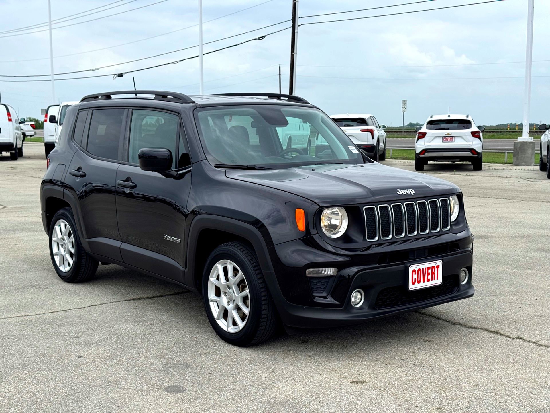 Used 2020 Jeep Renegade Latitude FWD image 4