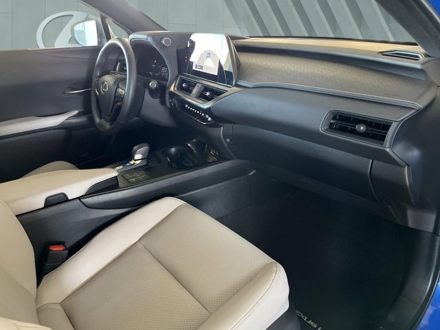 Certified 2025 Lexus UX 300h FWD image 29