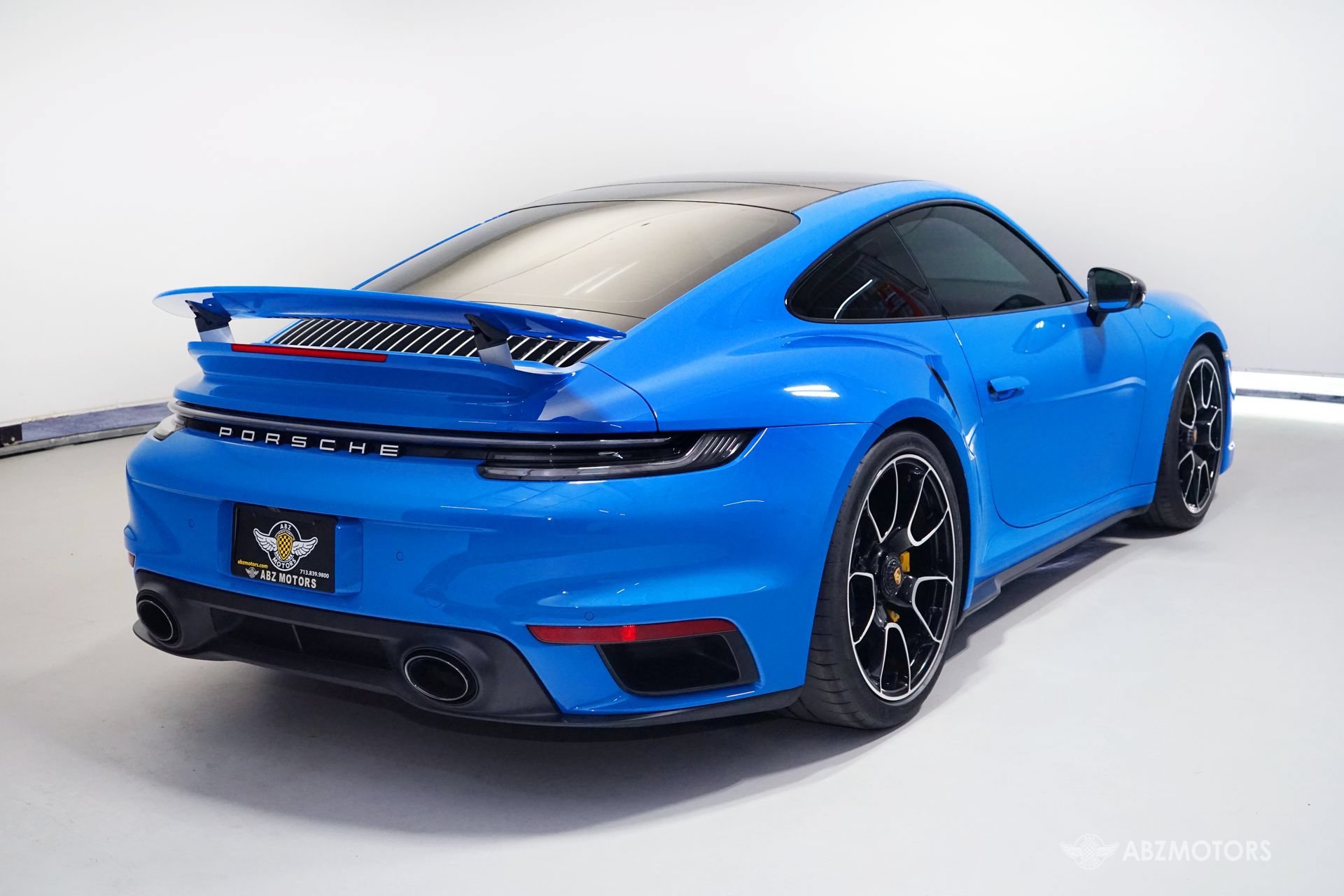 Used 2022 Porsche 911 Turbo S AWD/4WD image 5